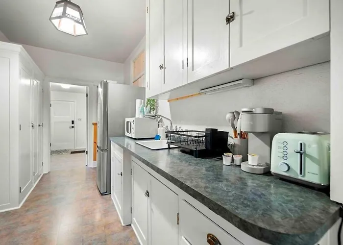 Casa vacanze Stylish 1920s Downtown Unit With Hottub *
