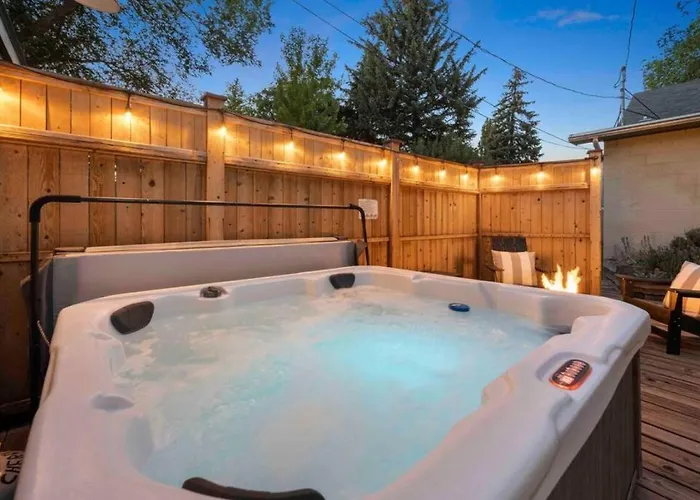 Stylish 1920s Downtown Unit With Hottub Casa vacanze Flagstaff