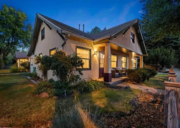 Casa vacanze Stylish 1920s Downtown Unit With Hottub *